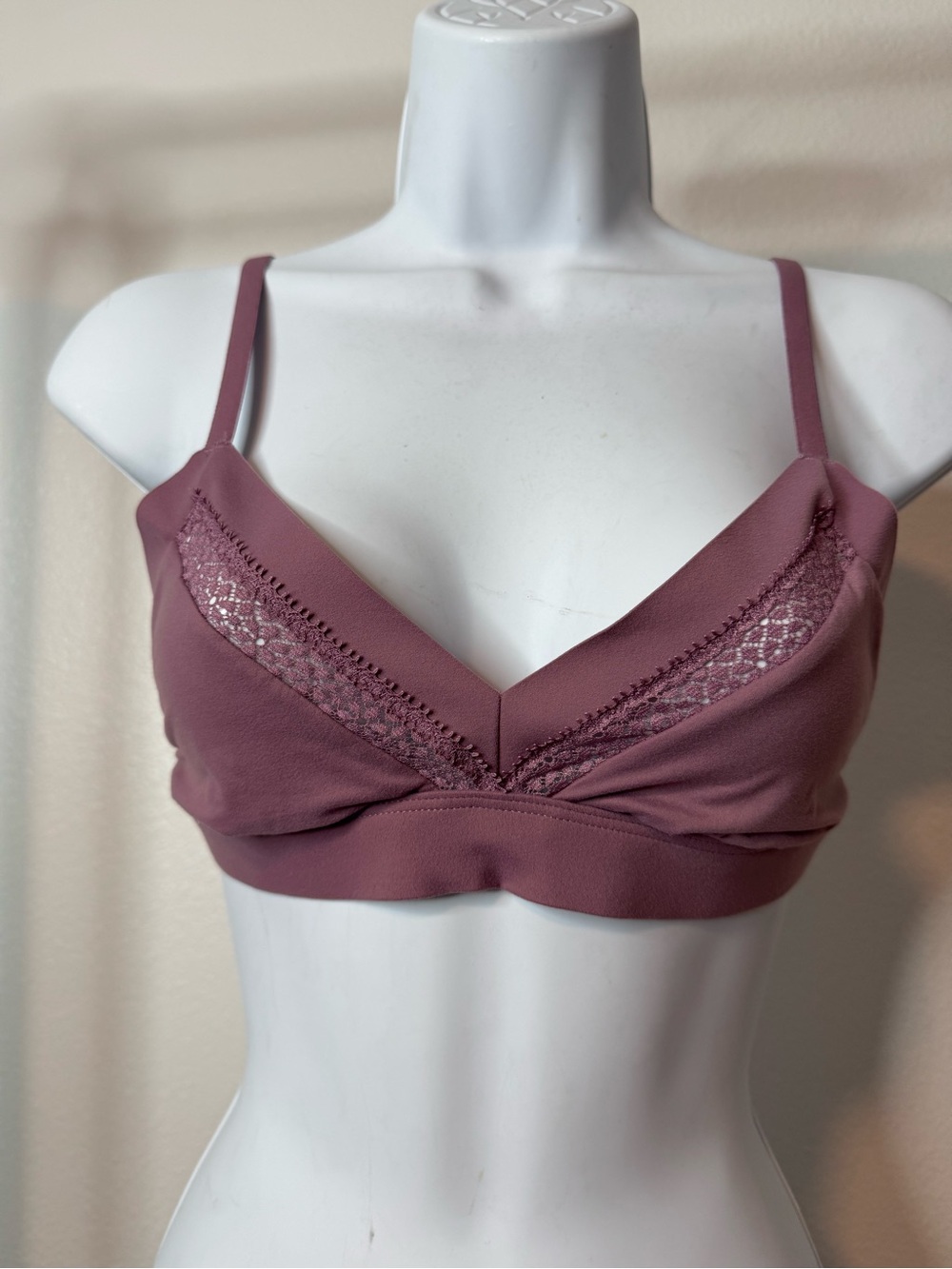 Victoria’s secret Wireless Lace-Trim Bralette in Mauve